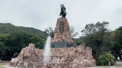 Puesta en valor del monumento a Güemes con nueva iluminación