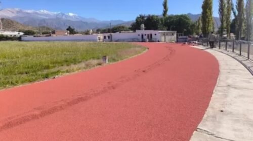 Puesta en valor de la pista de atletismo de Cachi: se ejecuta la última etapa de la obra
