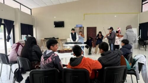 En el CIC de Barrio Unión se brindan clases de Música, Canto e Instrumentos