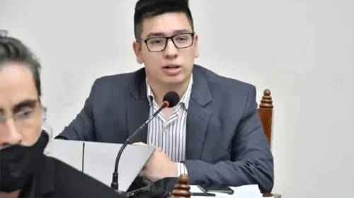 Concejal Pablo López denunciado por presunta extorsión sexual a funcionaria municipal