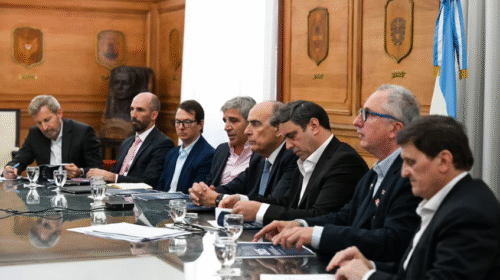 Tensión entre el Gobierno y las provincias: reunión pendiente y conversaciones informales por los vetos