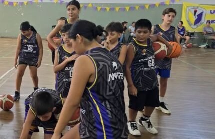 Más de 60 jóvenes iniciaron el Campus de Básquet en el Legado Güemes