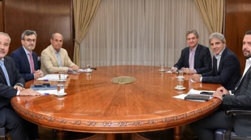 Caputo se reunió con la cúpula de la UIA