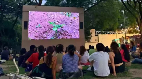 Cine romántico y comedias llegan a la Usina Cultural con el ciclo Los Martes