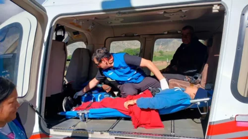 Trasladaron por vía aérea a una paciente desde una zona montañosa de Iruya hasta el hospital de Orán