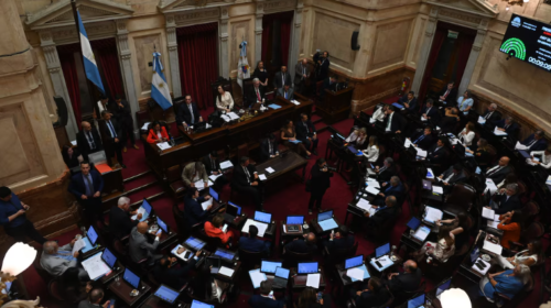 El Gobierno logró aprobar la reforma laboral en el Senado y la sanción de la ley queda en manos de Diputados