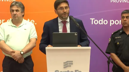 Maximiliano Pullaro decretó un aumento del 40% para la Policía y se terminó la protesta en Santa Fe