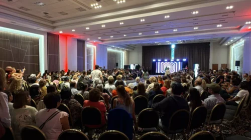 Personas mayores y diseño salteño brillaron en el Segundo Desfile Provincial