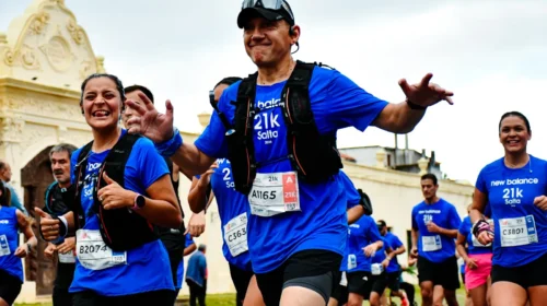 Más de 4.000 corredores participaron de la Medio Maratón New Balance en Salta