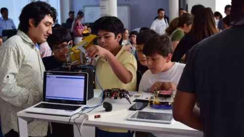 UPATecO lanzó el Club de Robótica 2026 para niños y jóvenes en Salta