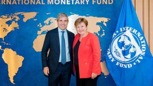 La Argentina espera recibir la aprobación del FMI esta semana para destrabar un desembolso de USD 1.000 millones