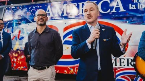 Durand recibió al embajador de EE.UU. y expuso el modelo emprendedor de la ciudad