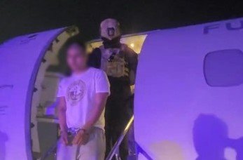 La llegada de “Pequeño J” al país para ser indagado por el triple crimen y las pruebas en su contra