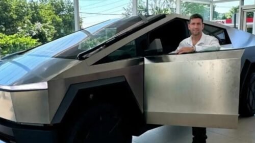 Un diputado de La Libertad Avanza llegó al Congreso con una Tesla Cybertruck valuada en más de 100.000 dólares