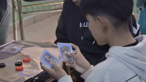 Un colegio de General Güemes creó un juego de cartas para enseñar historia y educación emocional