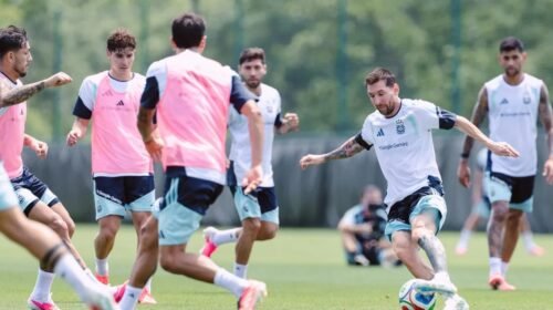 Último entrenamiento de la Selección: el probable once contra Argelia y la reacción de Scaloni que llamó la atención