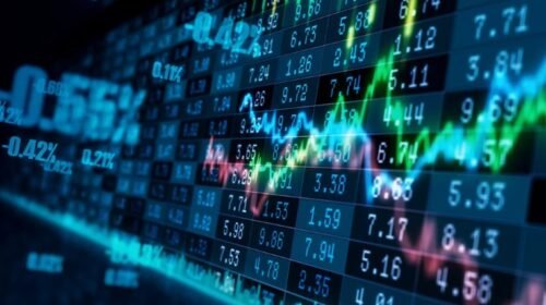 El riesgo país se desploma y perfora los 450 puntos tras la mejora de la nota de la deuda argentina