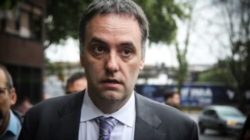 Manuel Adorni renunció al directorio de YPF y completó su salida definitiva del Estado