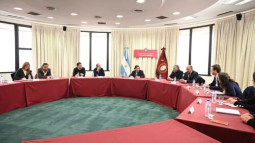 El Gobernador en reunión de gabinete: Monitoreo de cada área y anuncio de la asunción de las nuevas autoridades de Seguridad