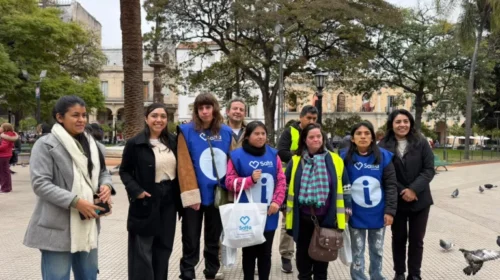 Tres jóvenes con discapacidad se sumaron a la Brigada de Anfitriones Turísticos