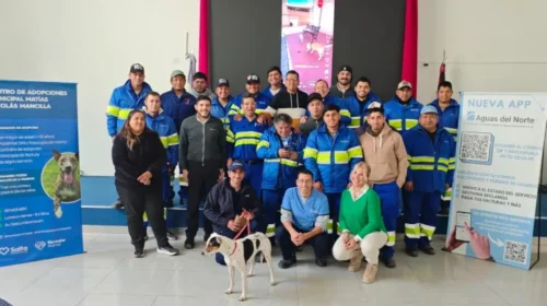Capacitaron a operarios de Aguas del Norte sobre cómo actuar ante ataques de perros callejeros