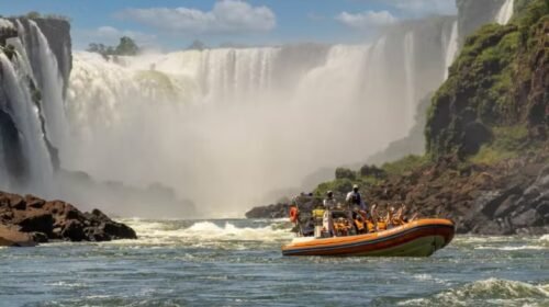 Tragedia en Iguazú: volcó una lancha con turistas y murió un joven neerlandés