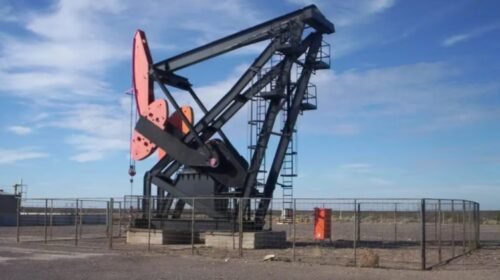 Récord histórico: Impulsada por Vaca Muerta, la producción petrolera superó los 900.000 barriles diarios en mayo