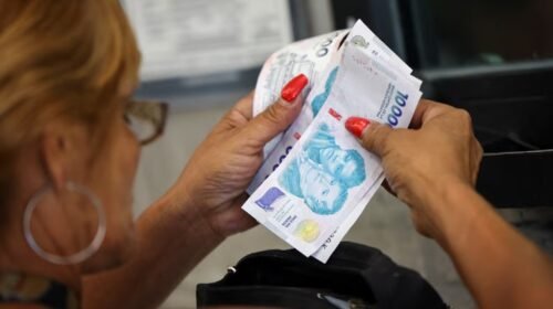El drama del empleo en la Argentina: Más del 90% de los nuevos trabajadores no llega a fin de mes y busca otra ocupación
