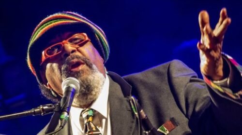 A puro candombe: la masiva y emocionante despedida a Ruben Rada en Uruguay