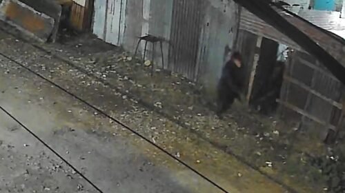 Lanús: reclamaron contra la venta de droga en el barrio y los atacaron a tiros; hay un muerto y un herido
