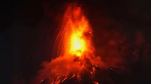 Guatemala declara alerta naranja por la erupción del volcán de Fuego y columnas de ceniza de 6.000 metros