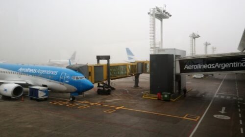Comienza el paro en los aeropuertos de todo el país: cuáles son las franjas horarias y los vuelos afectados