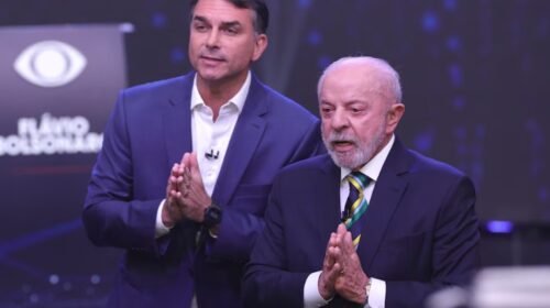 Lula da Silva y Flávio Bolsonaro se enfrentan en el último debate decisivo rumbo al balotaje en Brasil