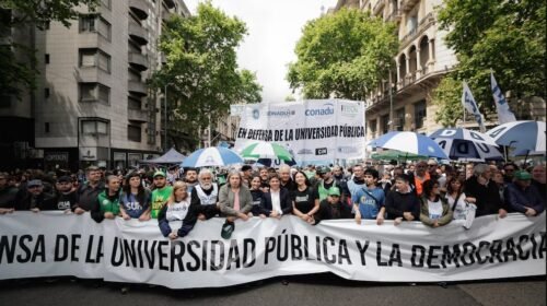 Las universidades volvieron a marchar para exigir la aplicación del financiamiento presupuestario