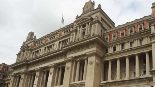 Sesión extraordinaria de la Corte Suprema: el máximo tribunal se reúne este viernes y podría definir el futuro de la Ley de Tierras