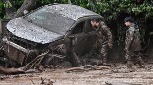Temporal extremo en Chile: un potente aluvión arrastró vehículos y un autobús en Santiago tras jornadas de intensas lluvias
