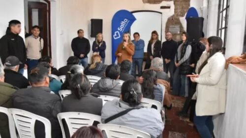 Familias de Capital recibieron los títulos de propiedad de sus terrenos